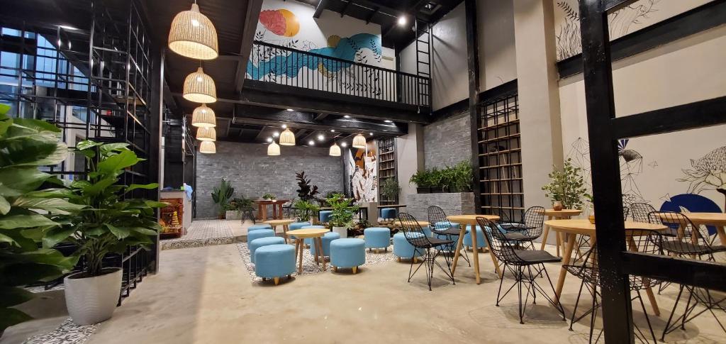 Cafe dưới sãnh