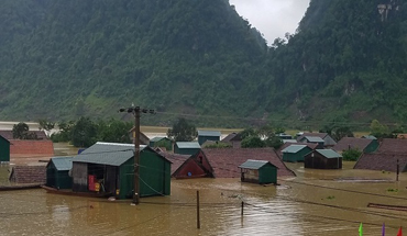 Nhà nổi ở Tân Hóa - Quảng Bình